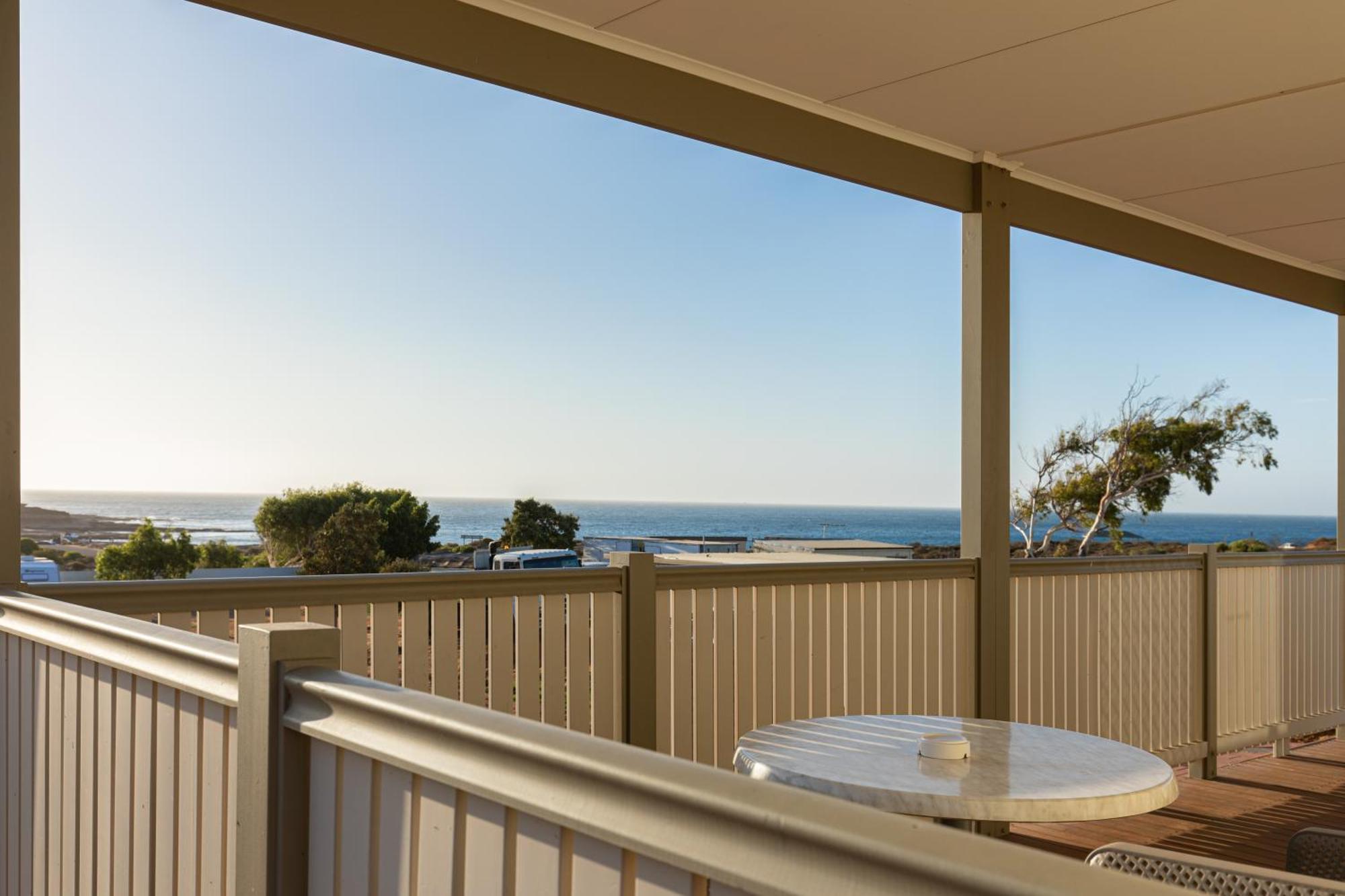 Hotel Kalbarri Red Bluff Tourist Park Extérieur photo