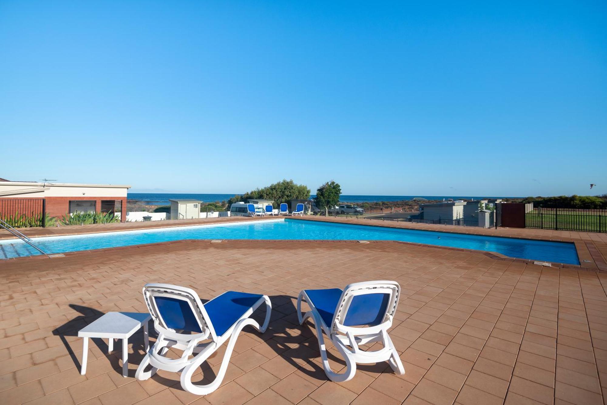 Hotel Kalbarri Red Bluff Tourist Park Extérieur photo
